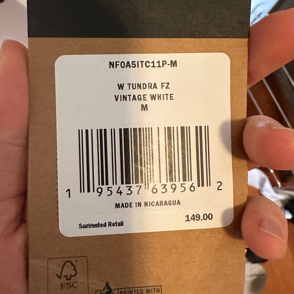 North face tundra fleece NWT - Picture 3 of 3